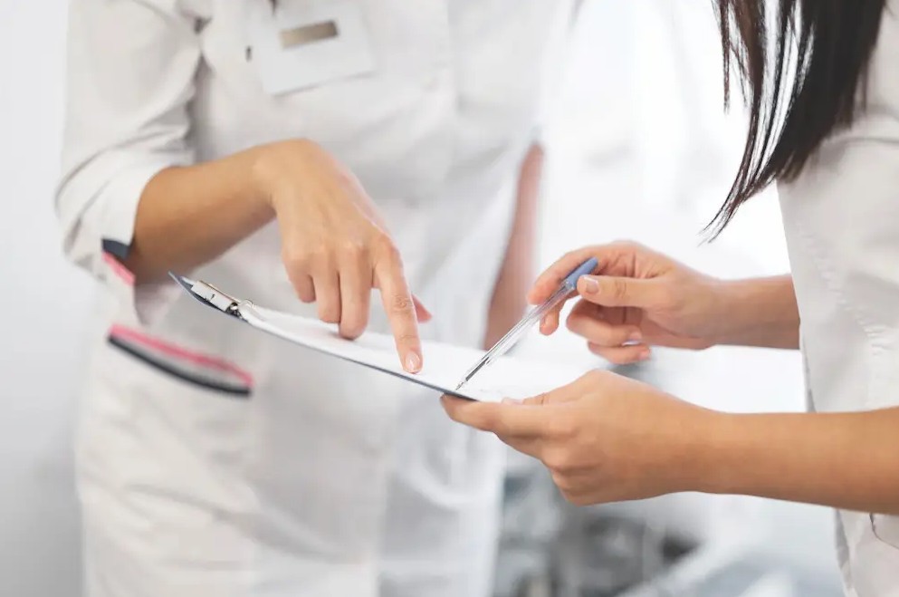 dieu-tri-ung-thu-vu-giai-doan-iv-1