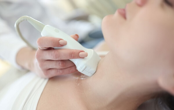 kham-ung-thu-tuyen-giap-2