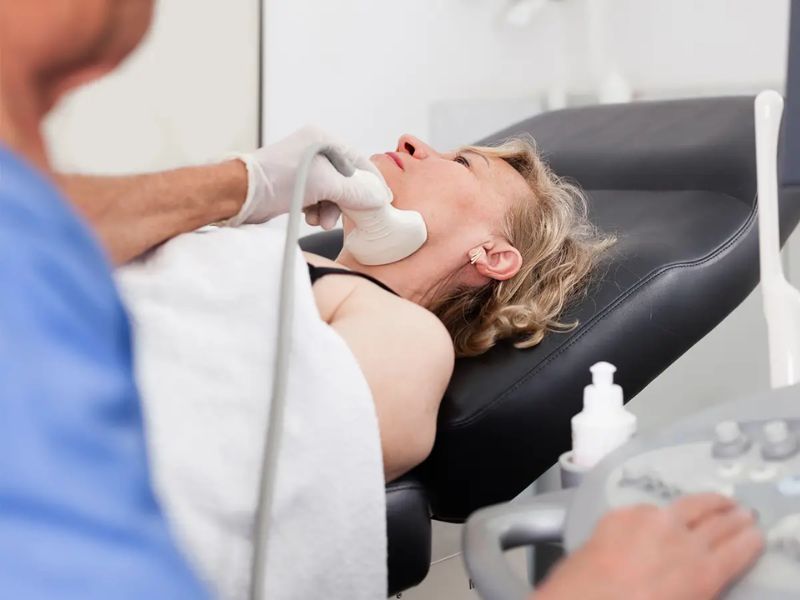 sieu-am-tuyen-nuoc-bot-mang-tai-2